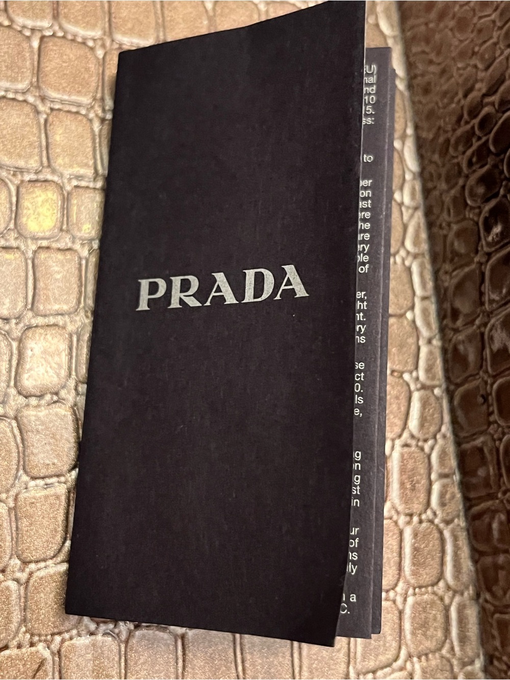 Prada Authentic Eyewear Case in Saffiano Leather w/Protective Box & Linen (EUC) - Picture 7 of 14